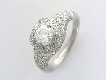 Кольцо с бриллиантом из белого золота 01К673899