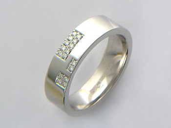 Обручальное кольцо с бриллиантом из белого золота 01О620128