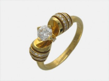 Кольцо с бриллиантом из желтого золота 01К643483