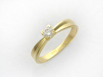 Кольцо с бриллиантом из желтого золота 01К644417