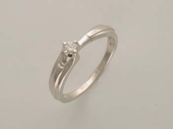 Кольцо с бриллиантом из белого золота 01К623641