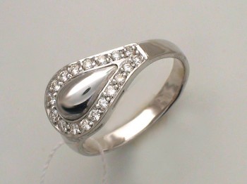 Кольцо с бриллиантом из бело-желтого золота 01К681935